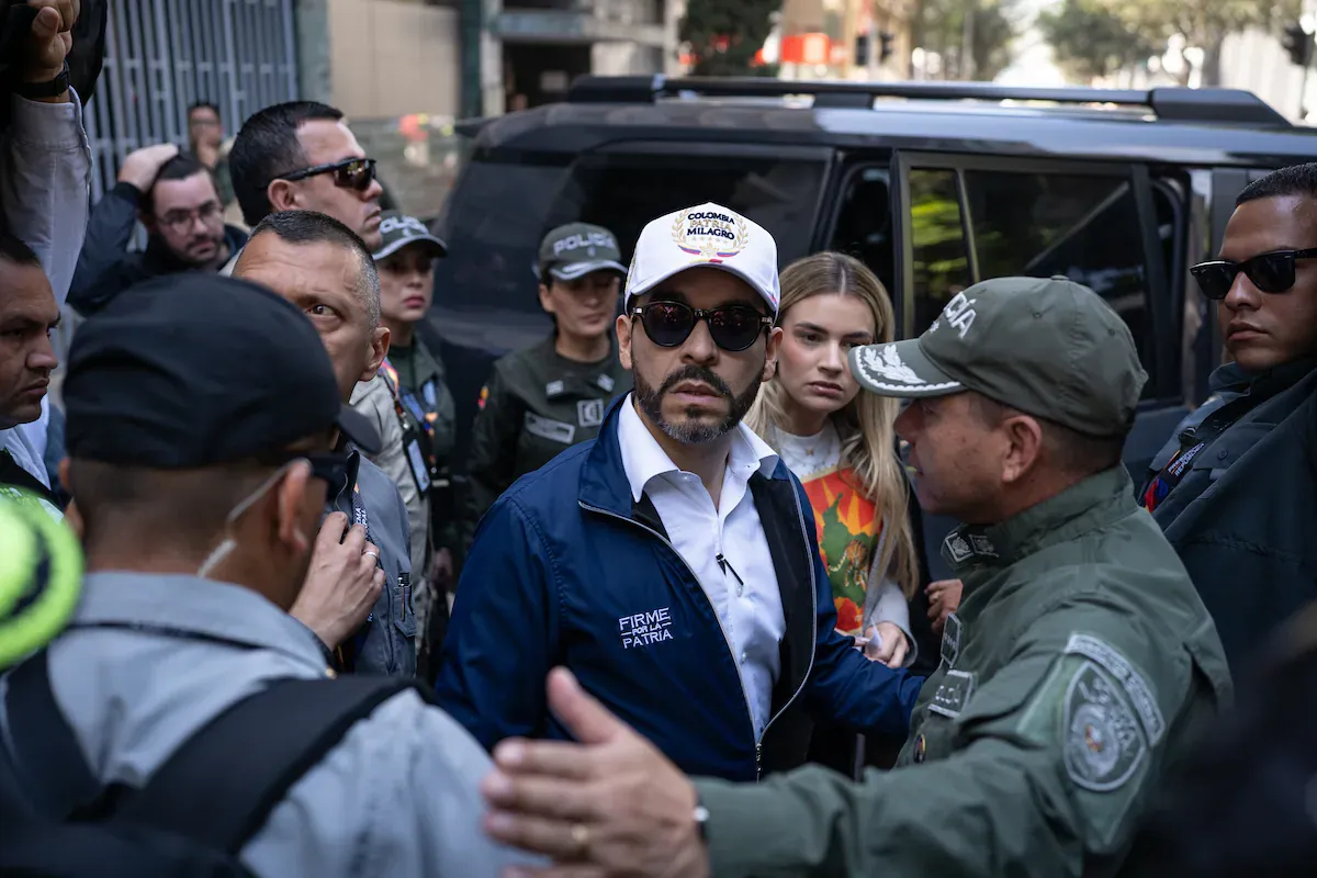 Abelardo de la Espriella declara emergencia económica para reconstruir zonas afectadas por el terremoto