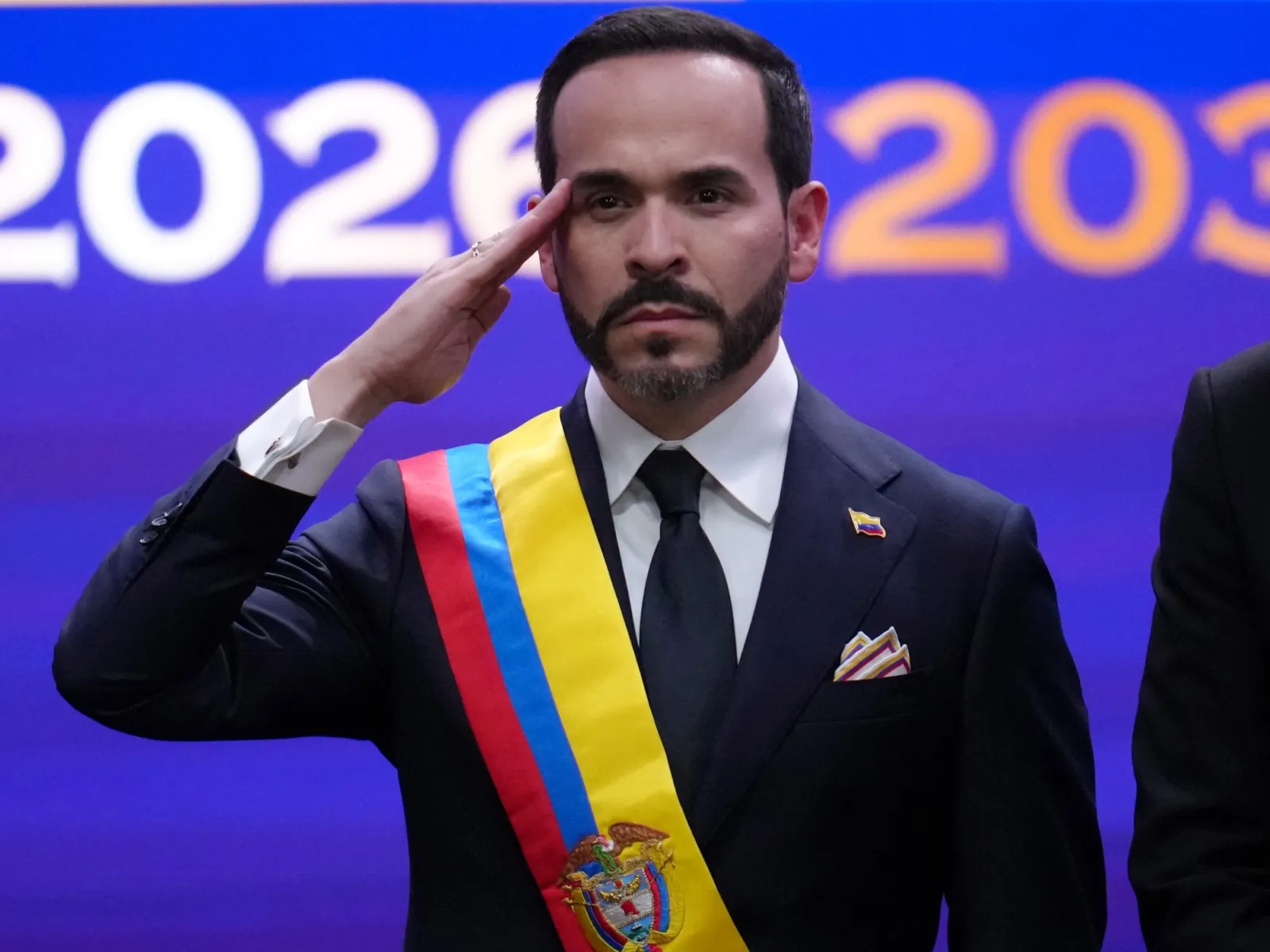 Abelardo De la Espriella asumió la presidencia de Colombia y prometió derrotar al narcoterrorismo
