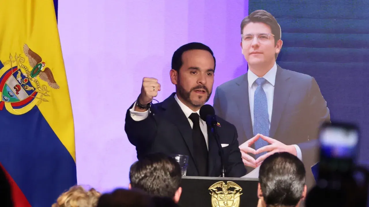 Abelardo De La Espriella se compromete a rastrear a los autores intelectuales del crimen contra Miguel Uribe Turbay