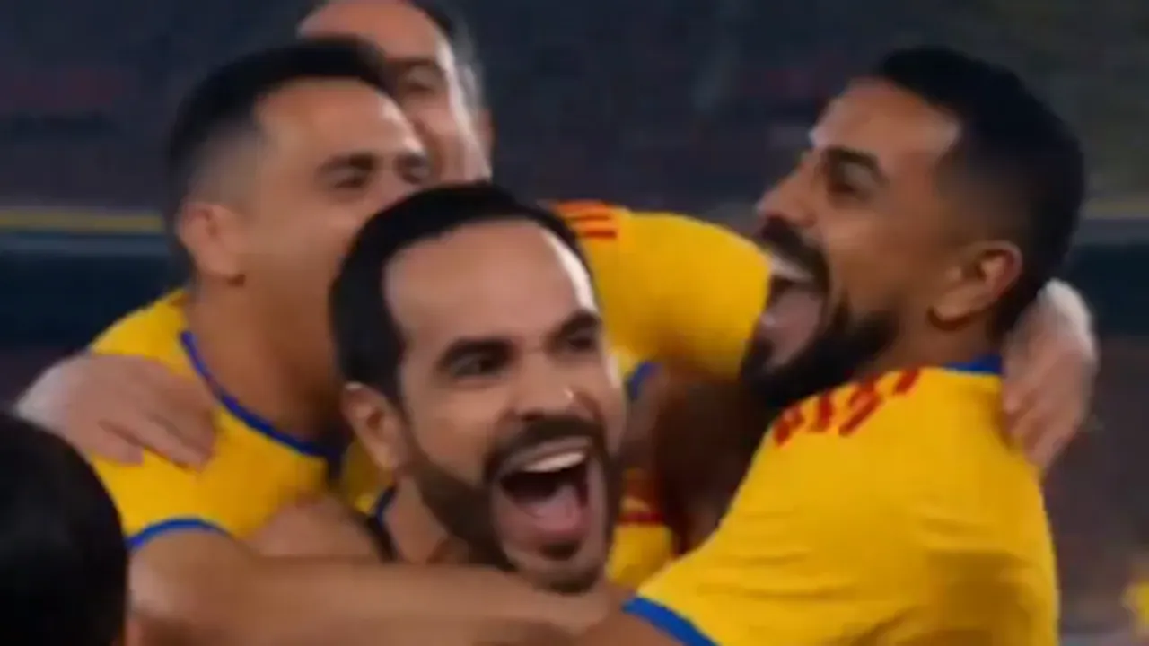 De La Espriella elogia a creadores de un video que parodia las elecciones como un partido de fútbol