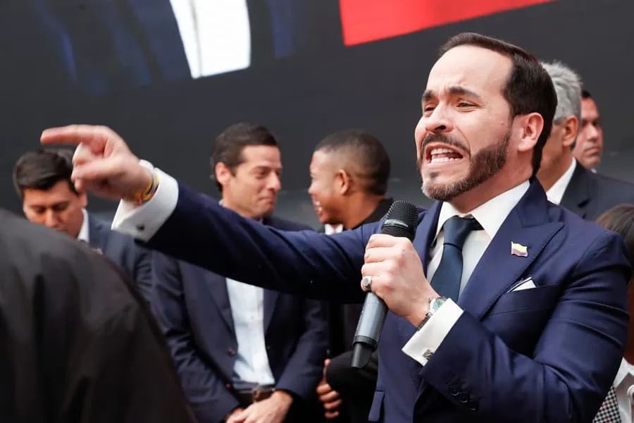 Abelardo de la Espriella designa a Miguel Gómez Martínez como su ministro de Hacienda