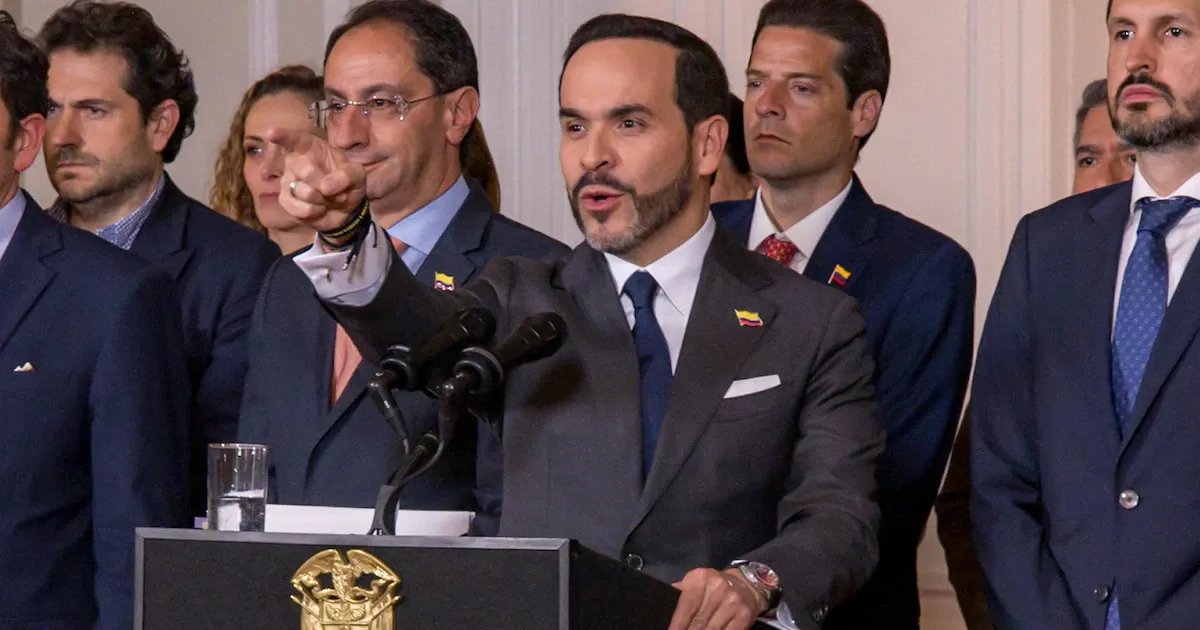 Abelardo de la Espriella presenta el Plan Nacional de Desarrollo y cita a alcaldes y gobernadores