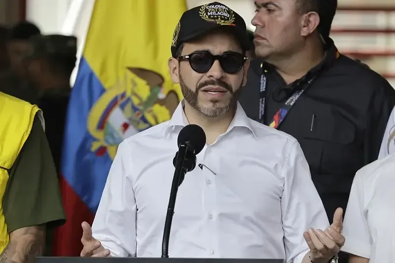 De la Espriella dona su primera asignación presidencial a dos ancianatos del Quindío