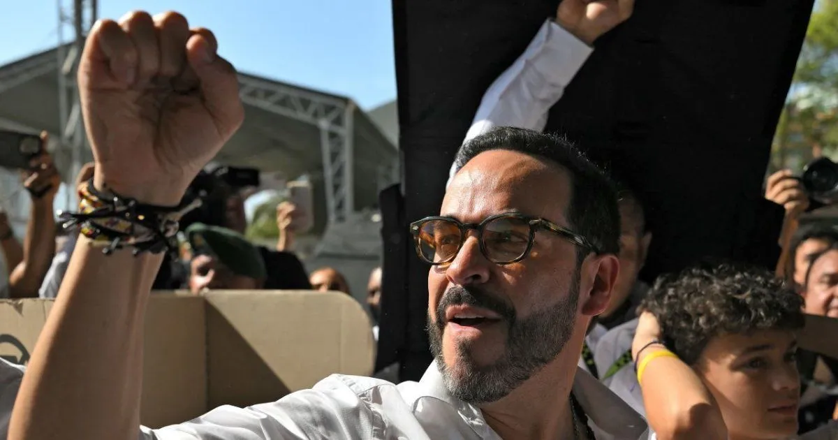 De la Espriella anuncia el fin del comisionado de paz y una restructuración de la Presidencia