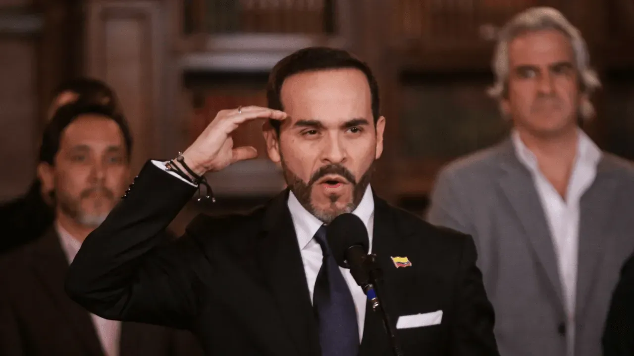 Abelardo de la Espriella presentó su primera declaración de renta como presidente de Colombia