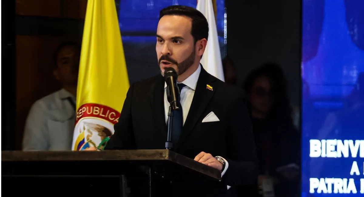 Abelardo de la Espriella anunció que condecorará a miembros de la Fuerza Pública