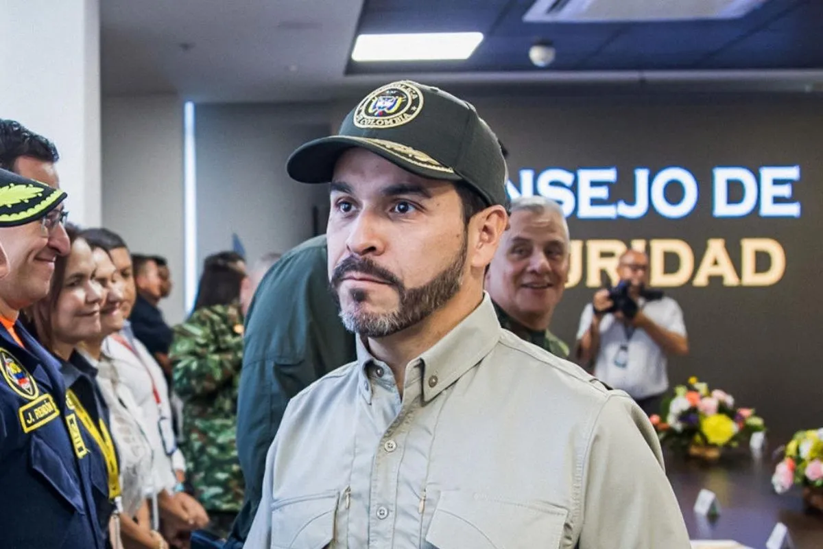 De la Espriella expresa respaldo a Flávio Bolsonaro durante el recuento electoral de Brasil