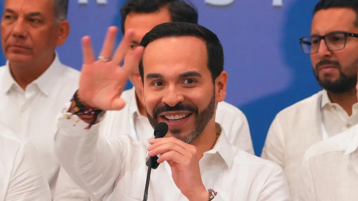 Abelardo de la Espriella rompe la tradición: se posesiona en Cali y hablará ante militares, no en el Congreso
