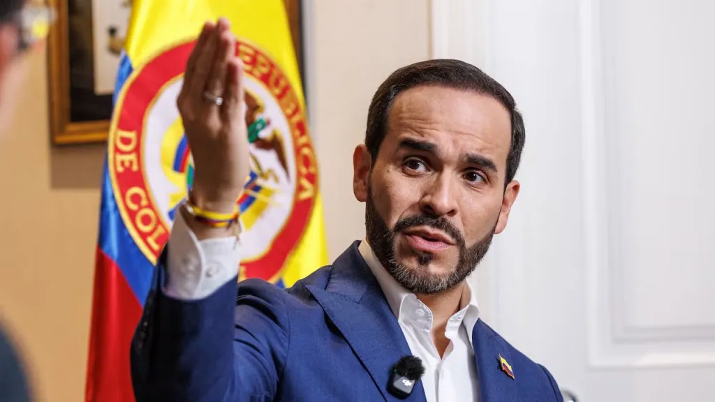 Abelardo de la Espriella asume la Presidencia de Colombia este 7 de agosto