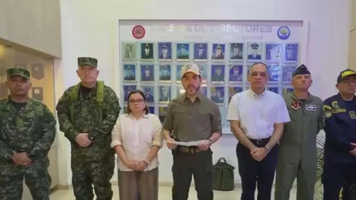 Presidente De La Espriella recorrió zonas críticas de Santa Marta tras ordenar militarización