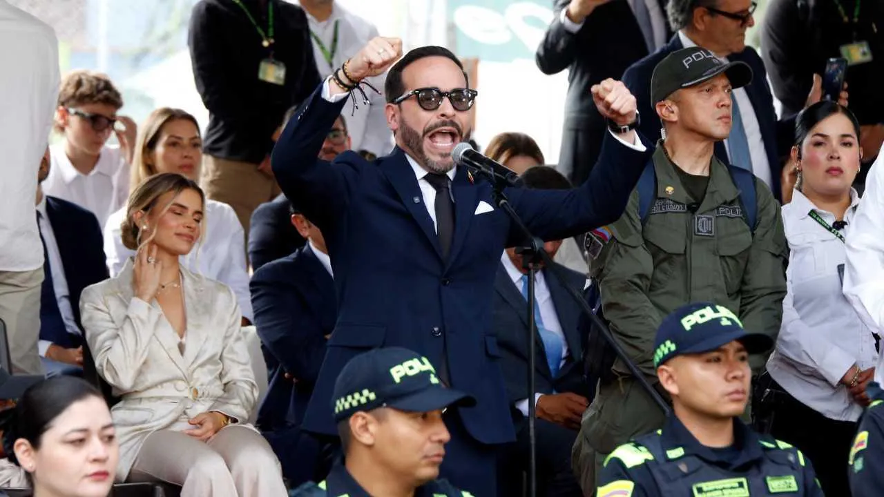 Abelardo De La Espriella conmemora en Medellín el Día de la Independencia con un mensaje contra el crimen