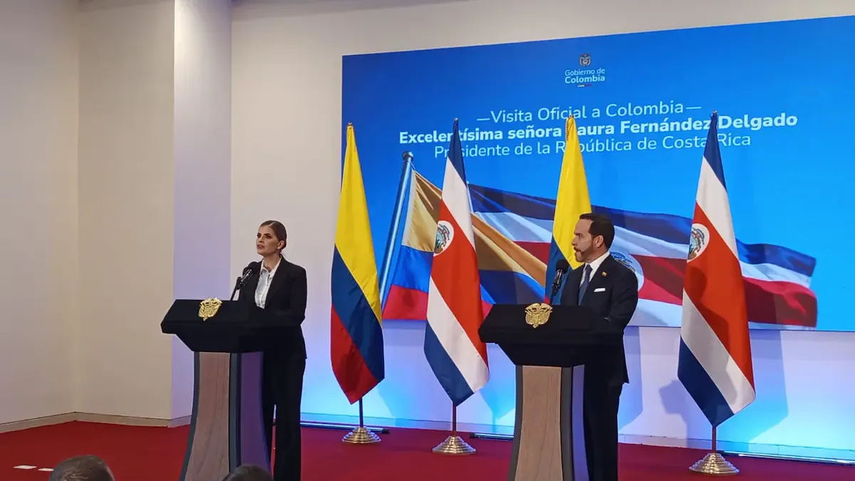 De la Espriella pidió a la presidenta de Costa Rica eliminar la visa para colombianos