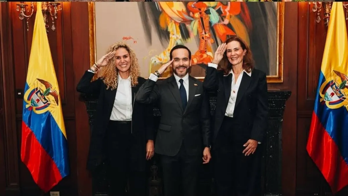 El presidente De La Espriella posesiona a Beatriz Eugenia Vélez al frente de Colpensiones