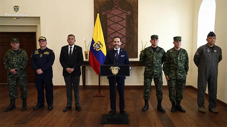 El presidente Abelardo de la Espriella designó a los nuevos altos mandos de las Fuerzas Militares