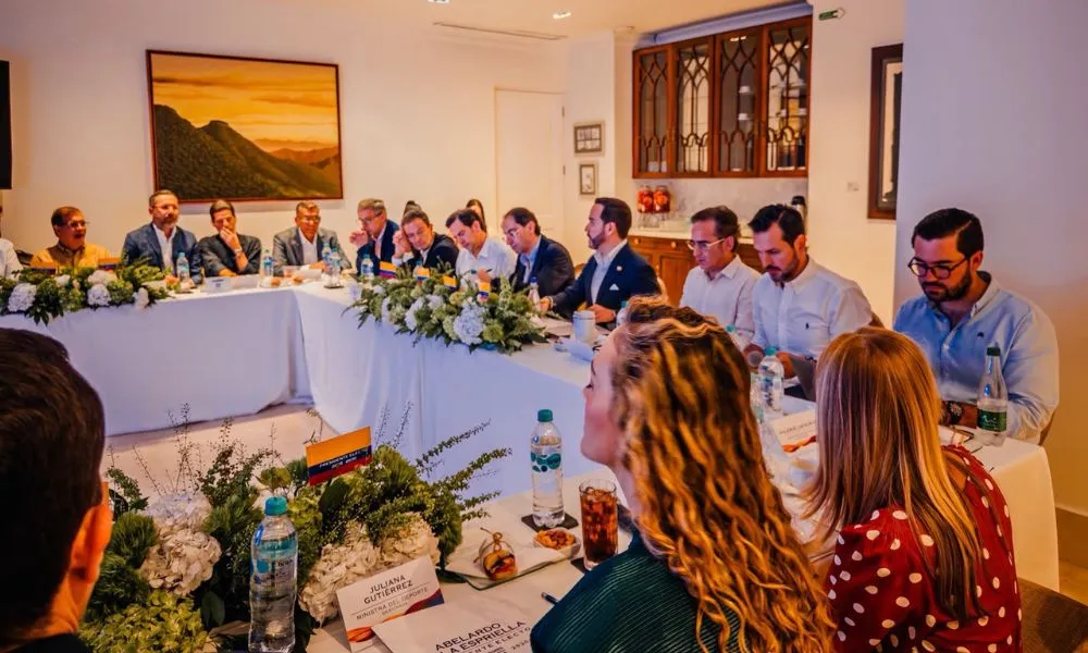 De La Espriella convocó su primer consejo de ministros y delineó las prioridades del gobierno que arranca
