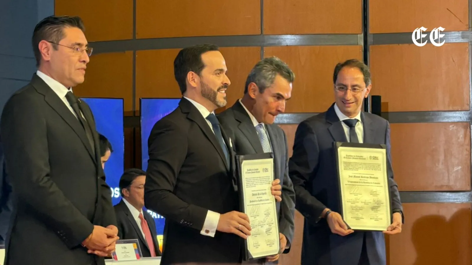El CNE declara oficialmente a Abelardo de la Espriella presidente electo para 2026-2030