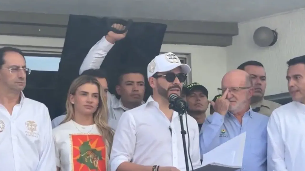 Presidente recorre el Eje Cafetero y alista medidas económicas tras terremoto