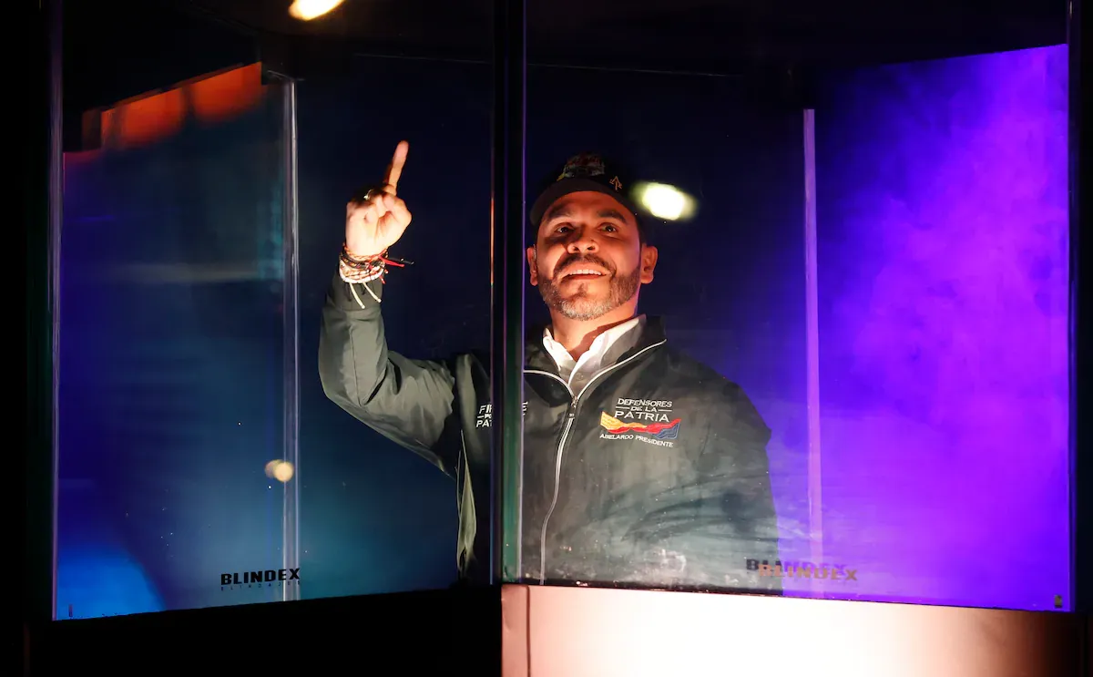 Abelardo de la Espriella reitera que las Fuerzas Armadas deben “restaurar el orden” si el Gobierno lo desconoce