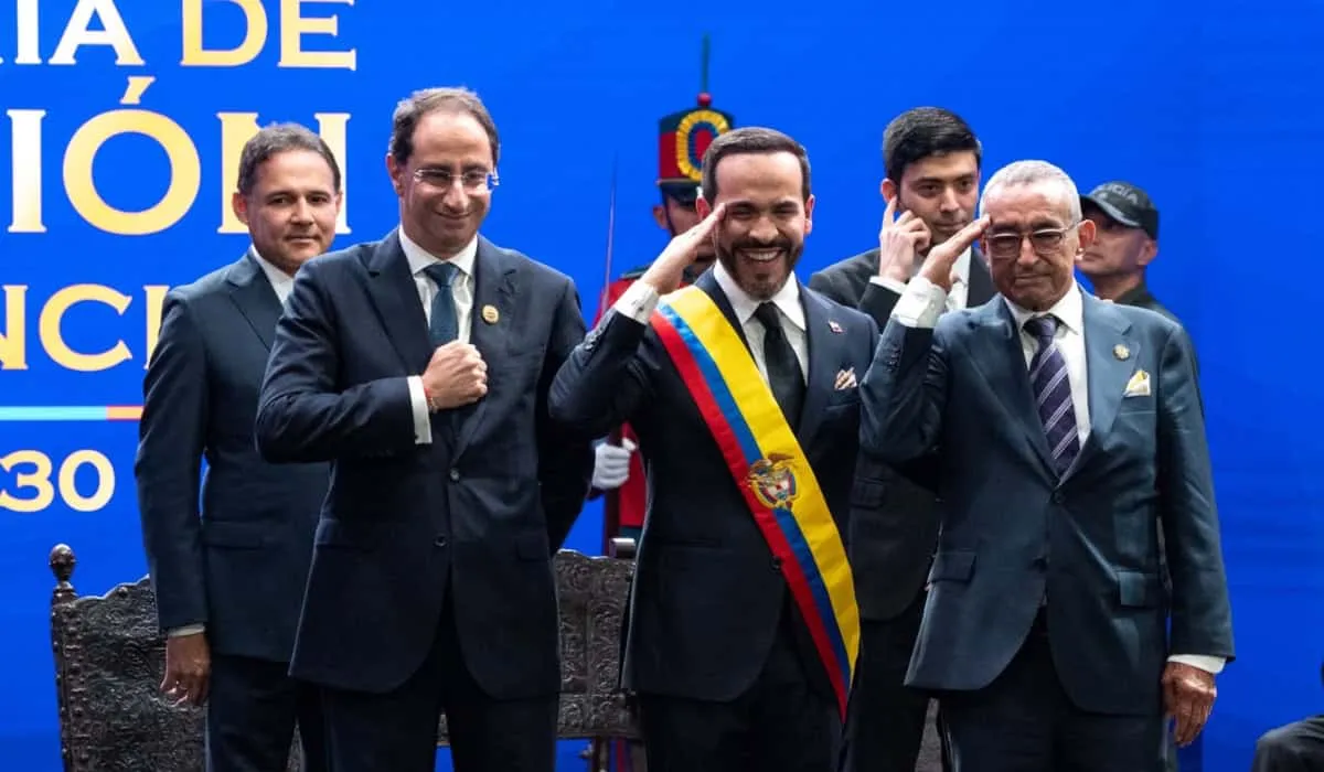 Abelardo de la Espriella asumió la presidencia de Colombia en ceremonia en la Arena USC