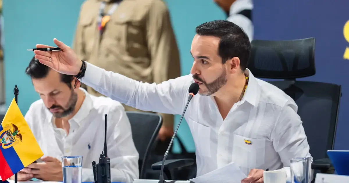 Presidente De la Espriella viaja a Santa Marta tras amenaza de paro armado de las Autodefensas Conquistadores de la Sierra Nevada
