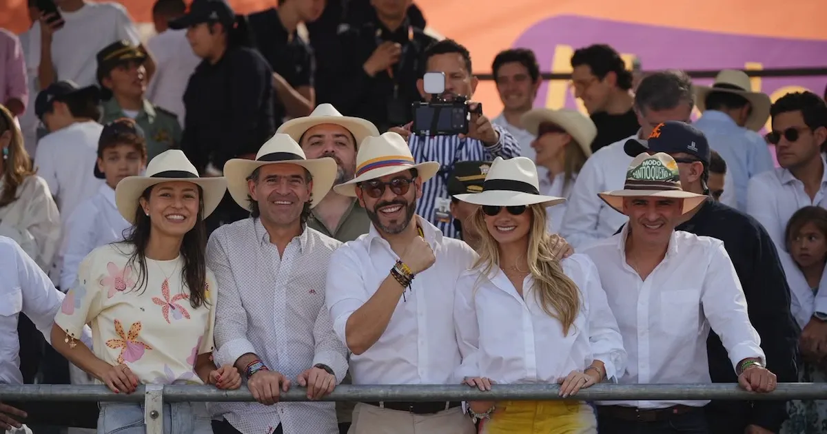 De la Espriella visitó Medellín como presidente y presenció el Desfile de Silleteros