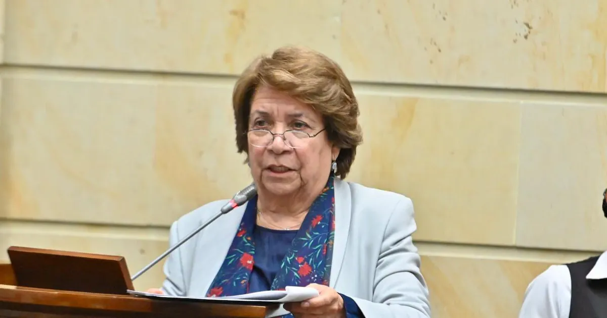 Aida Avella cuestiona al Ejecutivo tras la elección del nuevo presidente del Senado