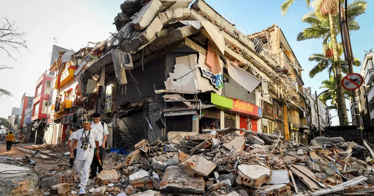 Alcaldes le piden a De la Espriella habilitar recursos de deporte y cultura para atender la emergencia por el terremoto