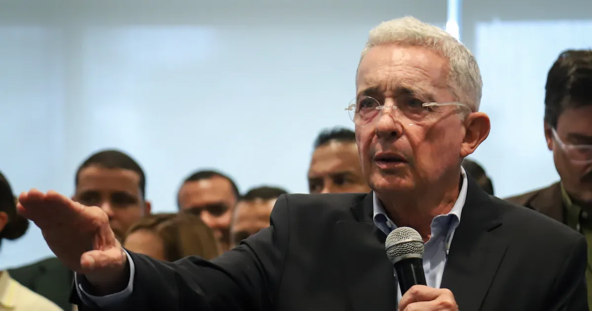 Uribe le planteó a De la Espriella una hoja de ruta para la crisis fiscal que dejó el Gobierno Petro