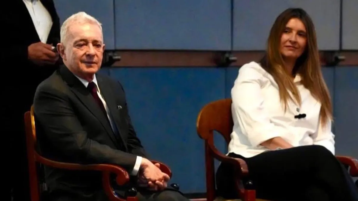 Uribe plantea bajar impuestos y reducir el tamaño del Estado como ruta para reactivar la economía