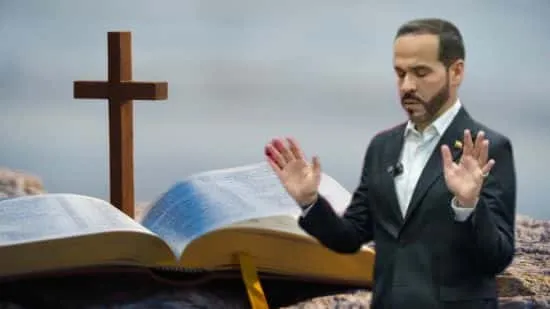 Abelardo De la Espriella reúne a su gabinete en un retiro espiritual antes de llegar a la Casa de Nariño