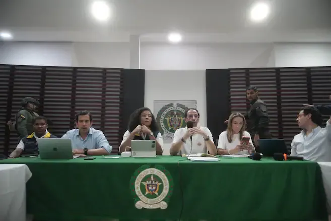 Vicepresidente y Mininterior llegan al Chocó para atender la emergencia por el terremoto
