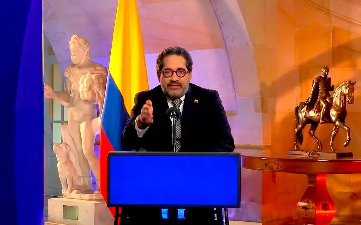 Miller Soto, el portavoz del presidente Abelardo que se mueve en silla de ruedas desde un intento de secuestro