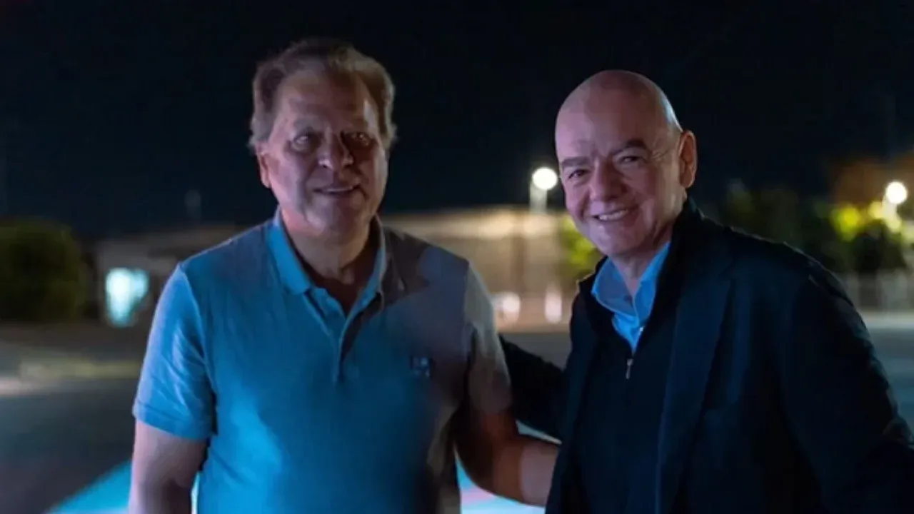 Gianni Infantino, presidente de la FIFA, llega a Cali para la posesión de Abelardo de la Espriella