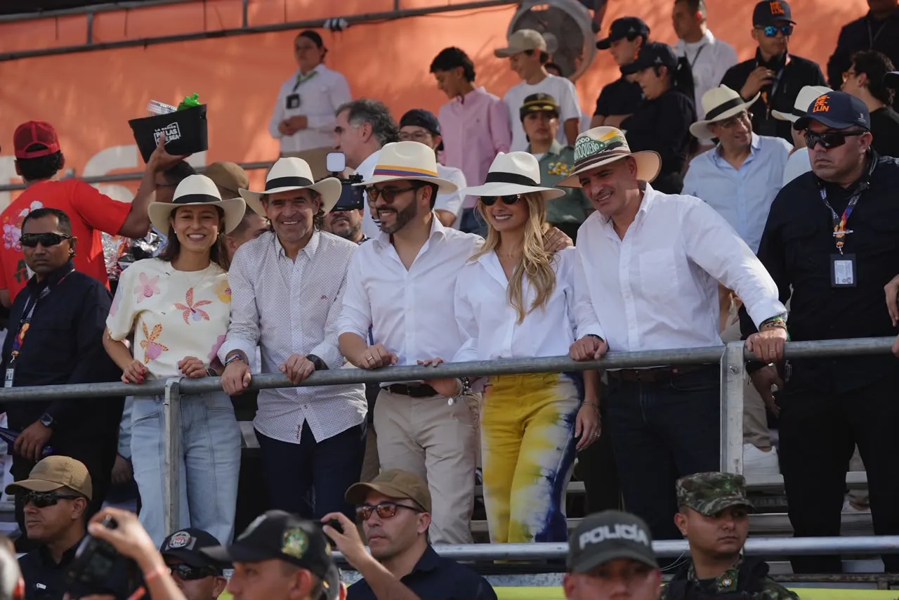 El presidente Abelardo de la Espriella visitó Medellín en su segundo día como jefe de Estado