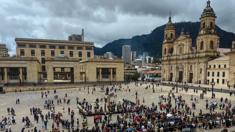 Comienza el reordenamiento del Congreso frente al gobierno de Abelardo de la Espriella