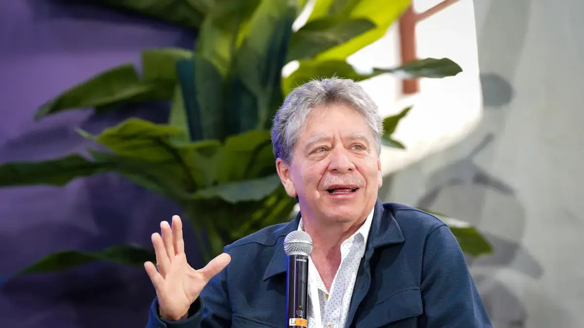 Partidos políticos cuestionan posible injerencia del gobierno tras la salida de Bruce Mac Master de la Andi