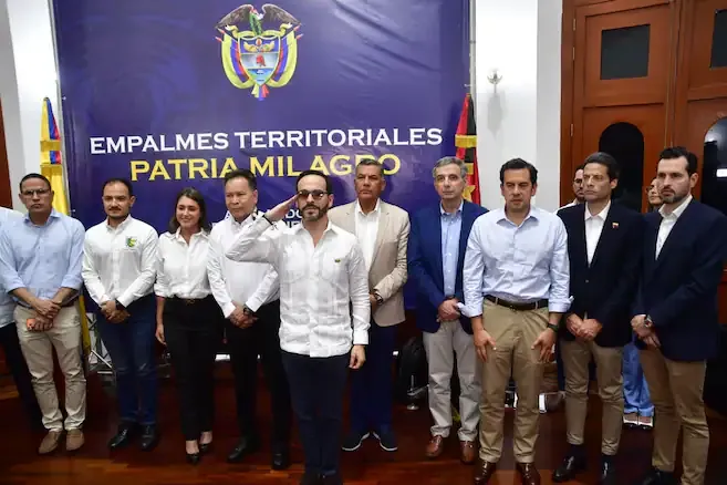De la Espriella plantea que la transmisión de mando se realice en una base militar