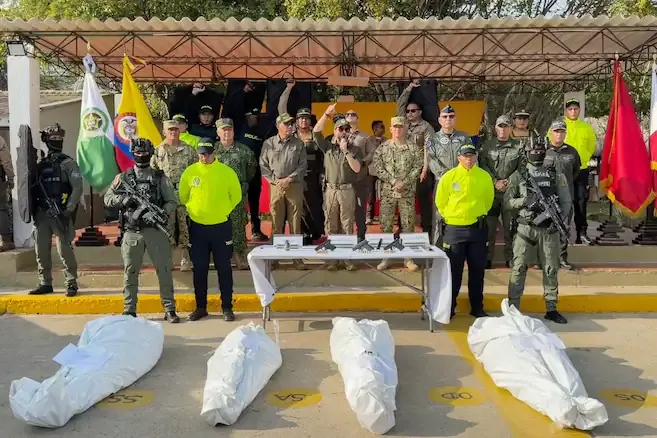 La ruta de seguridad de De la Espriella con apoyo de EE. UU.: vuelven bombardeos y extradiciones