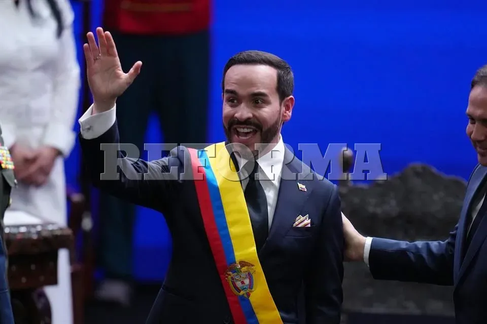 Abelardo de la Espriella asume la Presidencia de Colombia y ordena ofensiva contra el narcoterrorismo