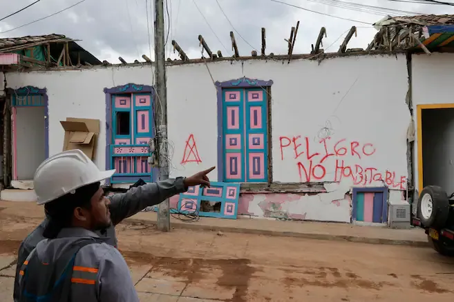 Gobierno, Senado y ciudadanía coordinan acciones para atender la crisis por el terremoto
