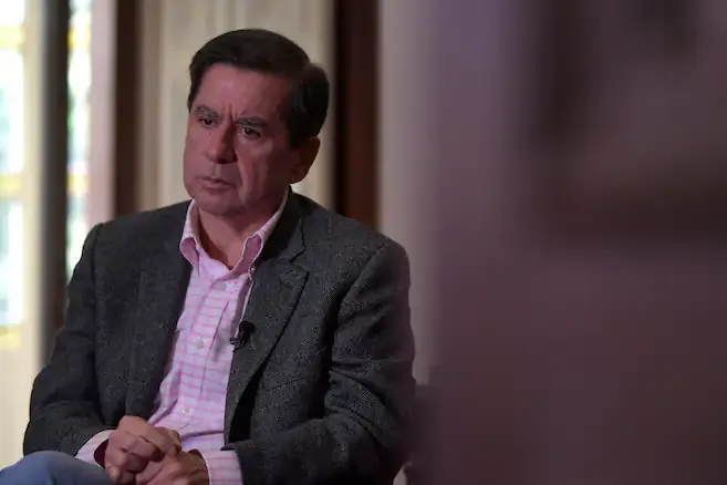 Exministro Juan Fernando Cristo defiende la descentralización y cuestiona el retiro del proyecto