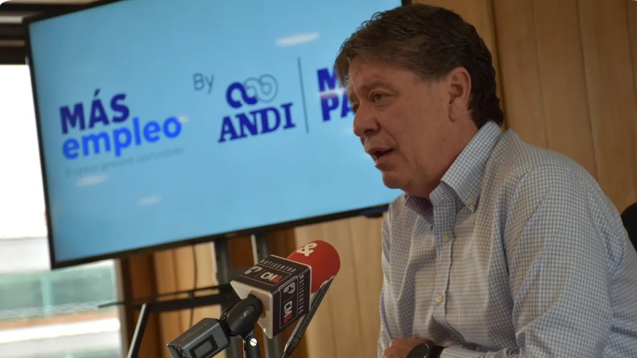 Bruce Mac Master renuncia a la presidencia de la ANDI tras más de una década al frente del gremio