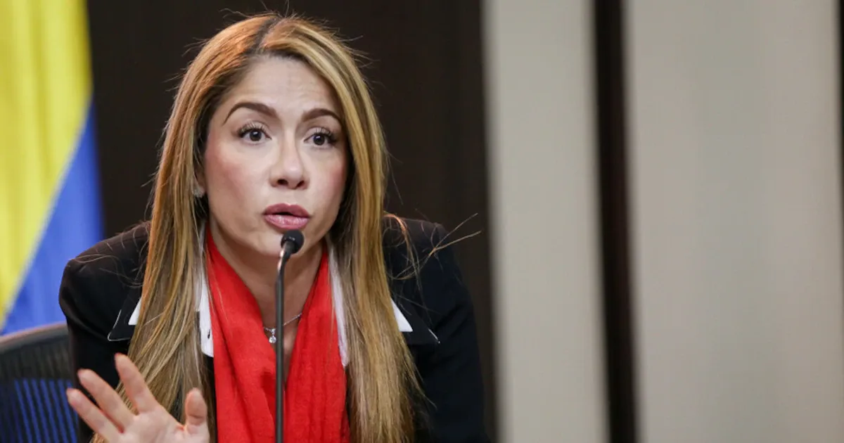 Catherine Juvinao cuestiona advertencia de Abelardo de la Espriella al Legislativo