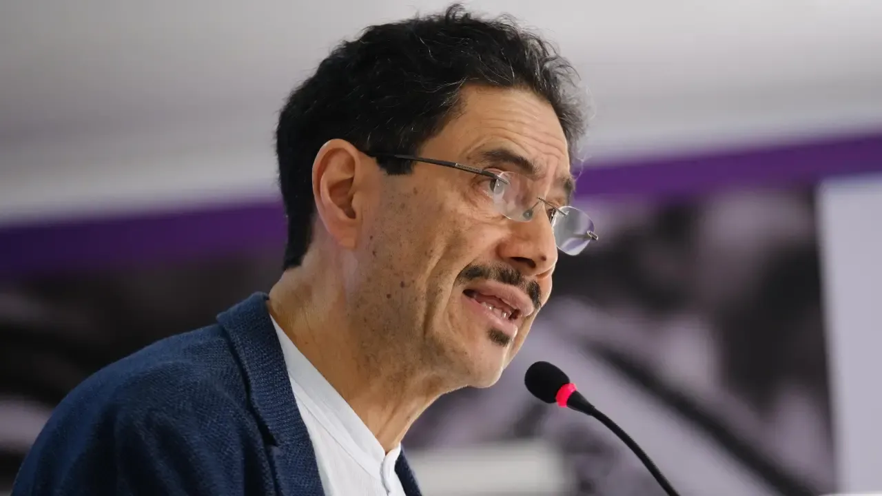 Cepeda anuncia desobediencia civil pacífica si De la Espriella no renuncia a su ciudadanía estadounidense
