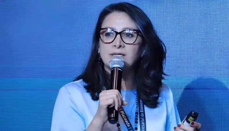 Claudia Benavides llega al gabinete mediante el Banco de Talentos