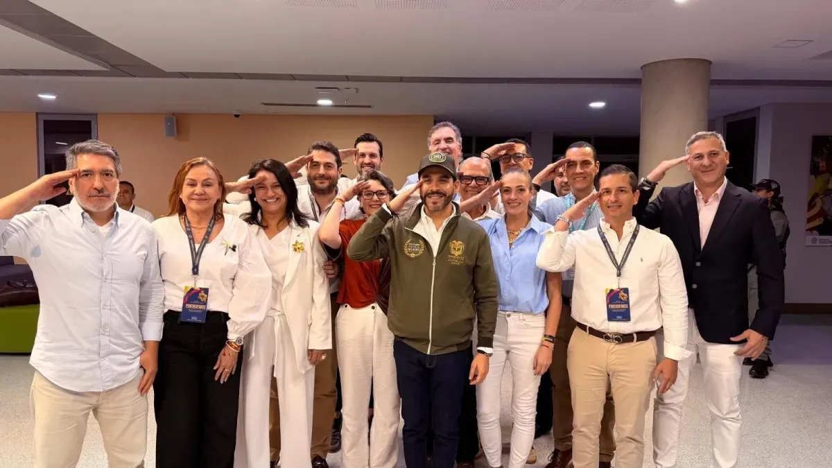 CNE reconoce a Defensores de la Patria como partido y Abelardo de la Espriella se posesiona con organización propia