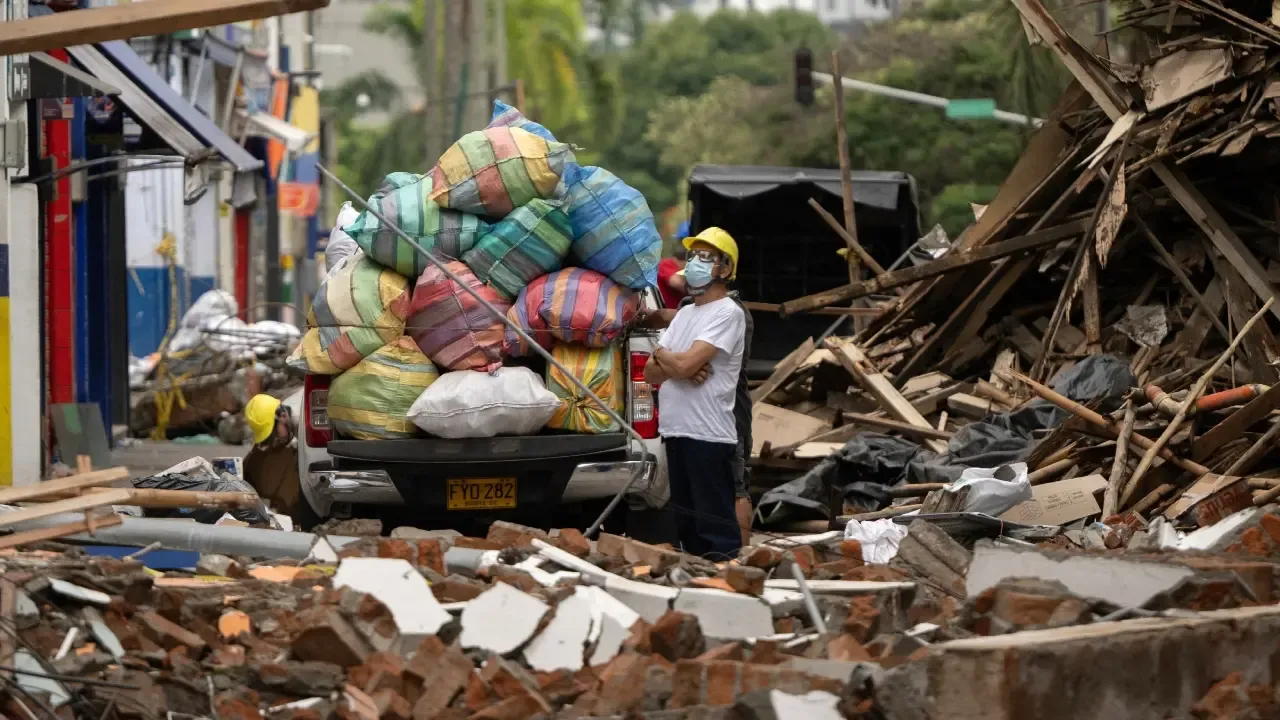 David Vélez donará $100 mil millones para afectados por terremoto, anuncia el presidente De la Espriella