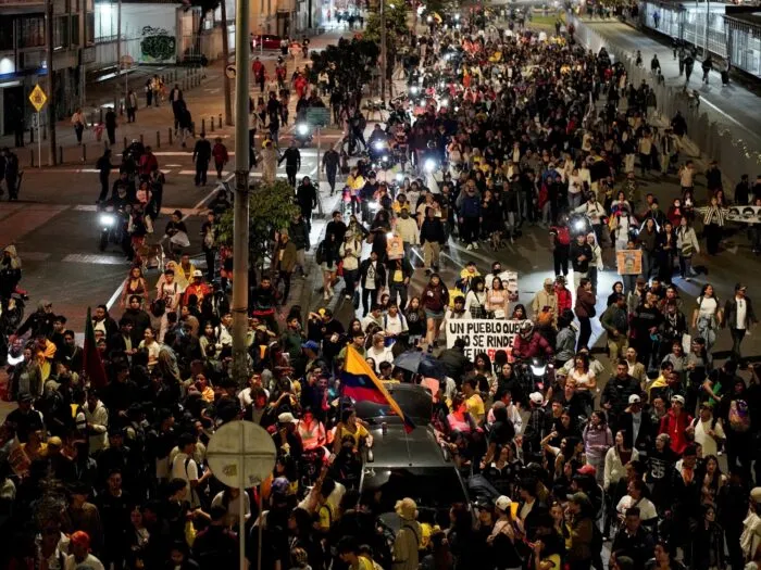 Izquierda Web presenta la victoria de De la Espriella como el ingreso de la ultraderecha a Colombia
