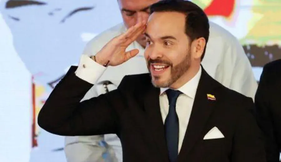 De la Espriella asumirá la presidencia en una base militar, según reportó un medio especializado