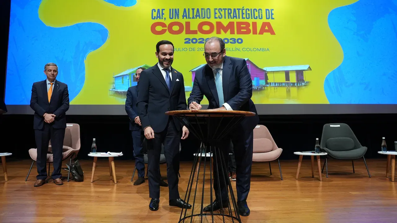 La CAF presenta al presidente electo Abelardo de la Espriella sus líneas estratégicas en Colombia y su financiación hasta 2030